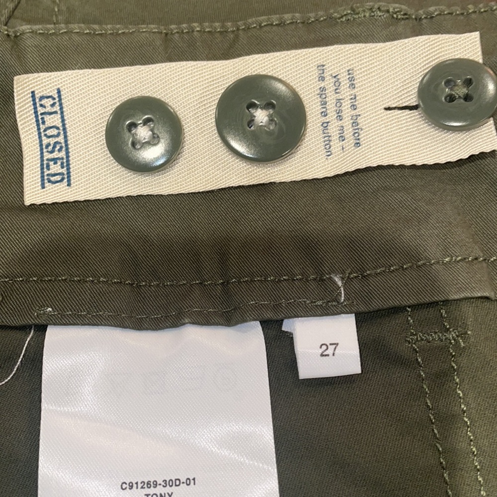NWOT CLOSED Khaki Pants, Size 27 & 26 - Picture 10 of 13